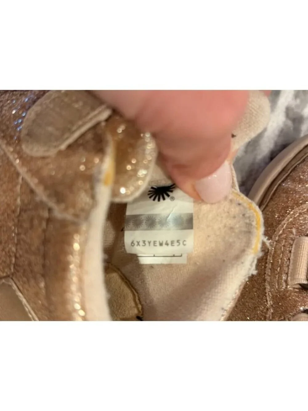 UGG toddler size 8 Pritchard Sparkles Trainer Gold Sneaker Boots S/N 1092409T